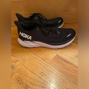Hoka Clifton 8 Sneakers